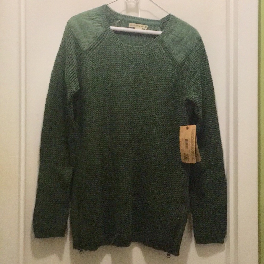Acid Wash Cotton Sweater. zipper details
